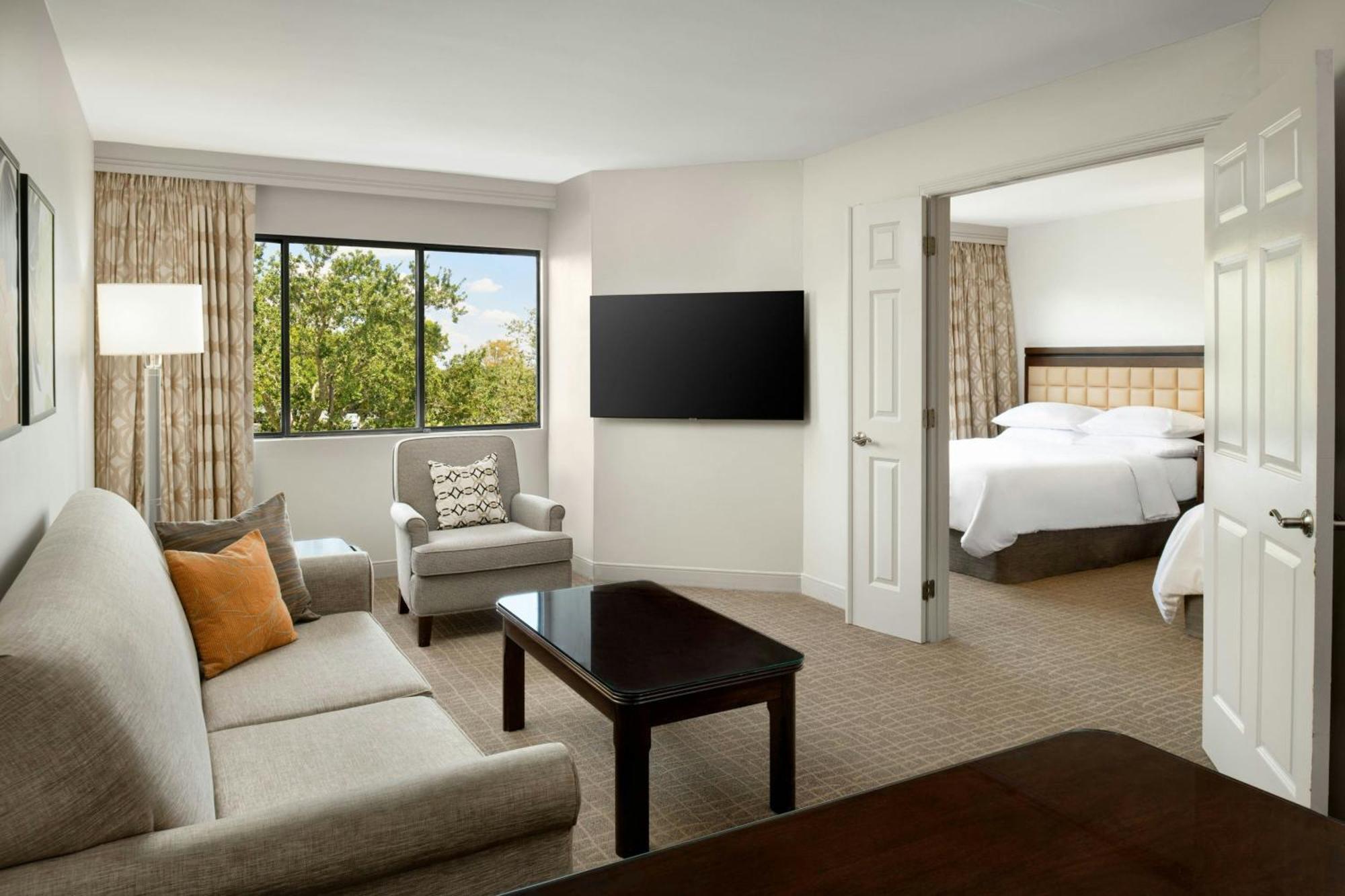 Sheraton Suites Orlando Airport Hotel Exterior photo